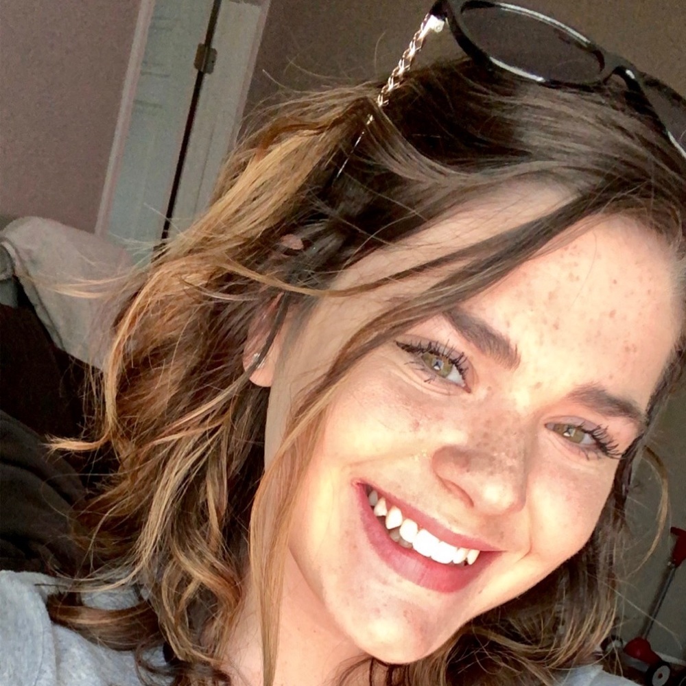 Meet your Posher, Hannah